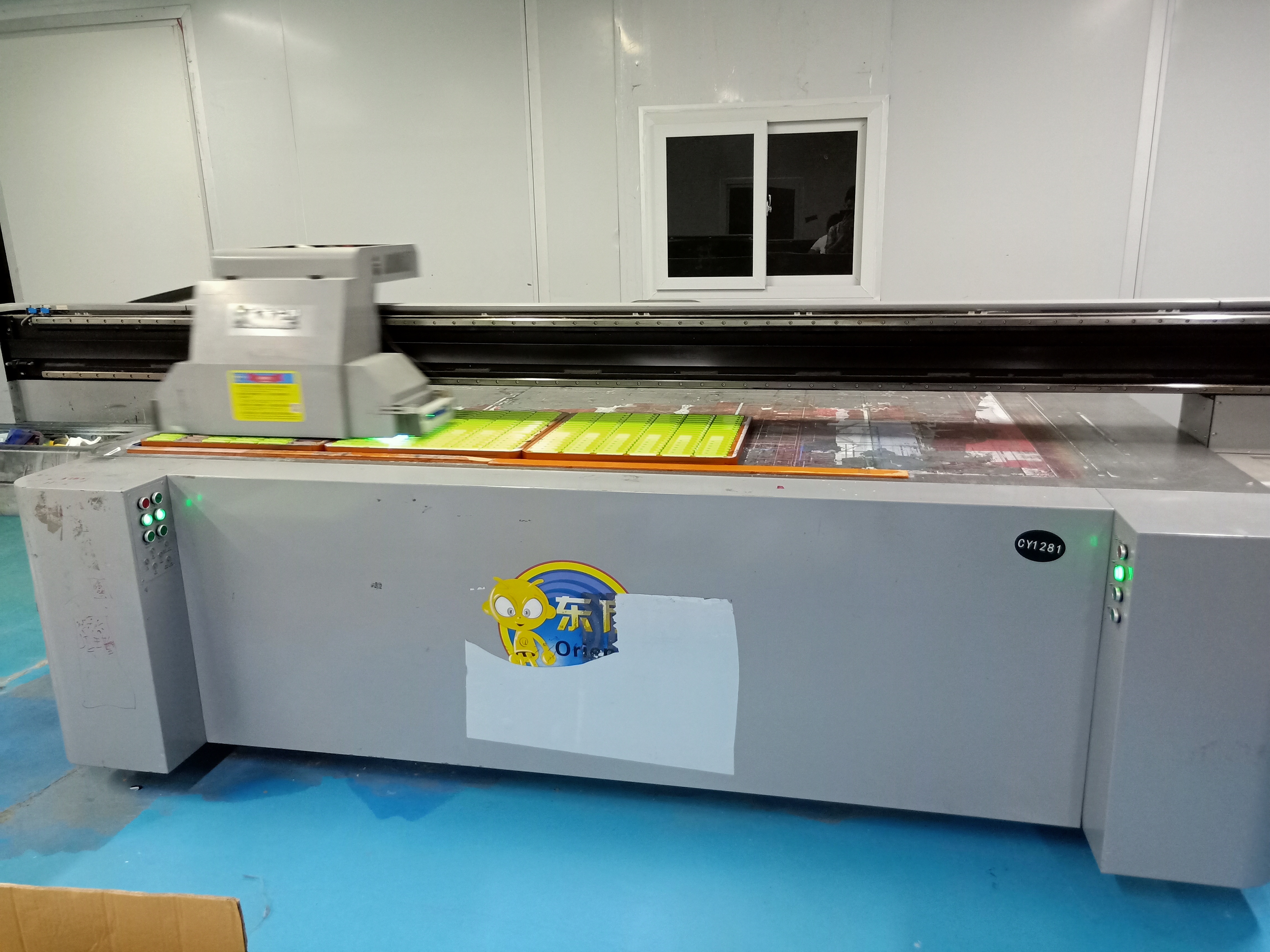 UV平板打印机有什么办法可以节省墨水？